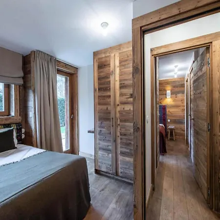 Callista Apartment